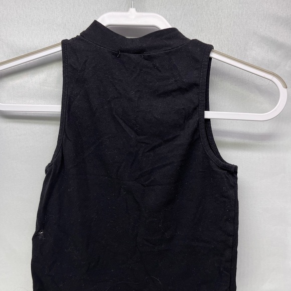 2 Black Sleeveless Top - Picture 9 of 11